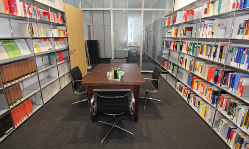 boehm_anwaltskanzlei_Bibliothek_07